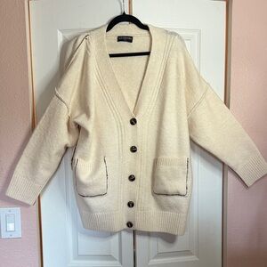 Kittenish Oversized Cream Button-Up Cardigan size L